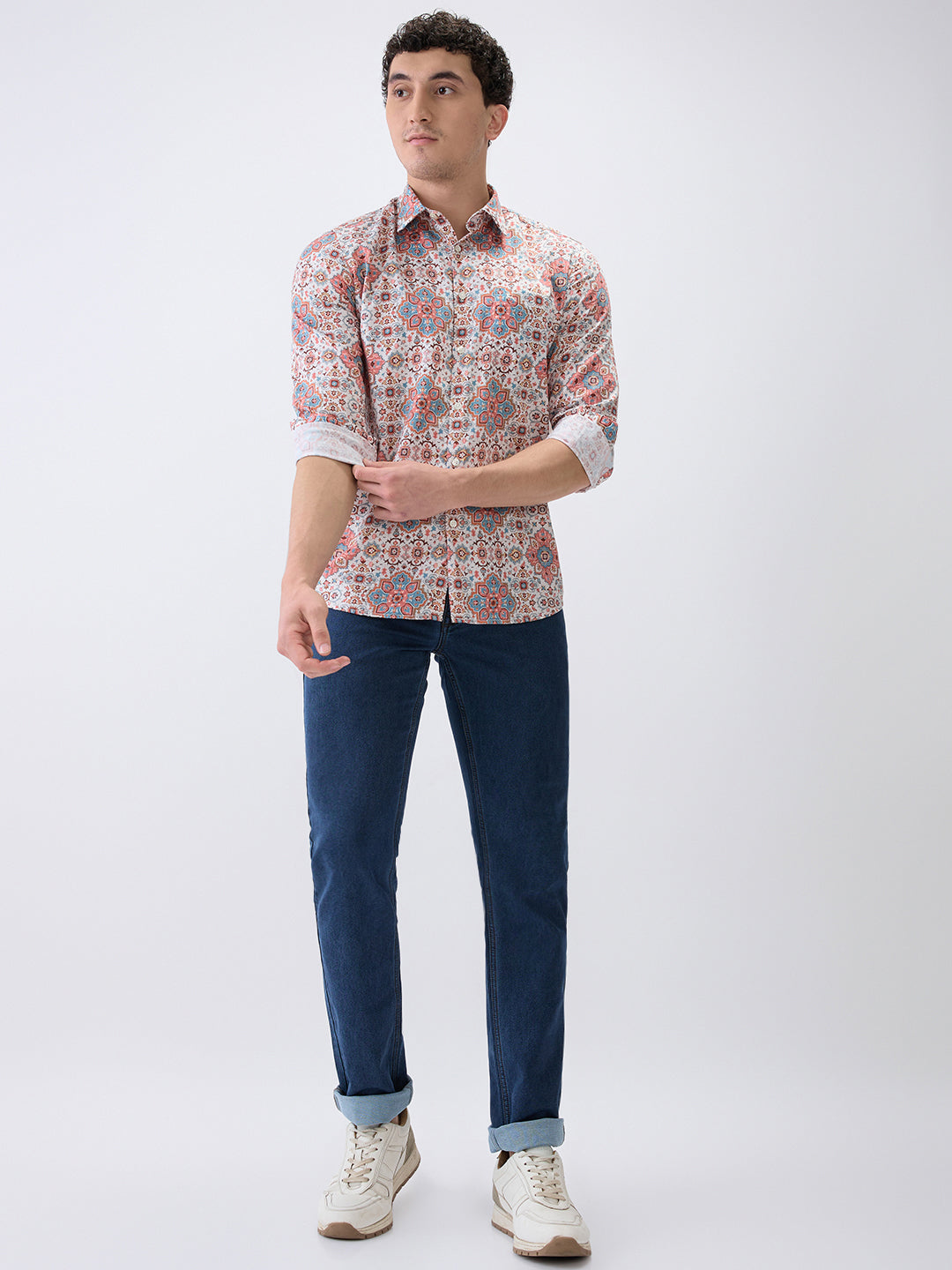 Parx Men Blue Knitted Low Rise Tapered Fit Cotton Blend Jeans