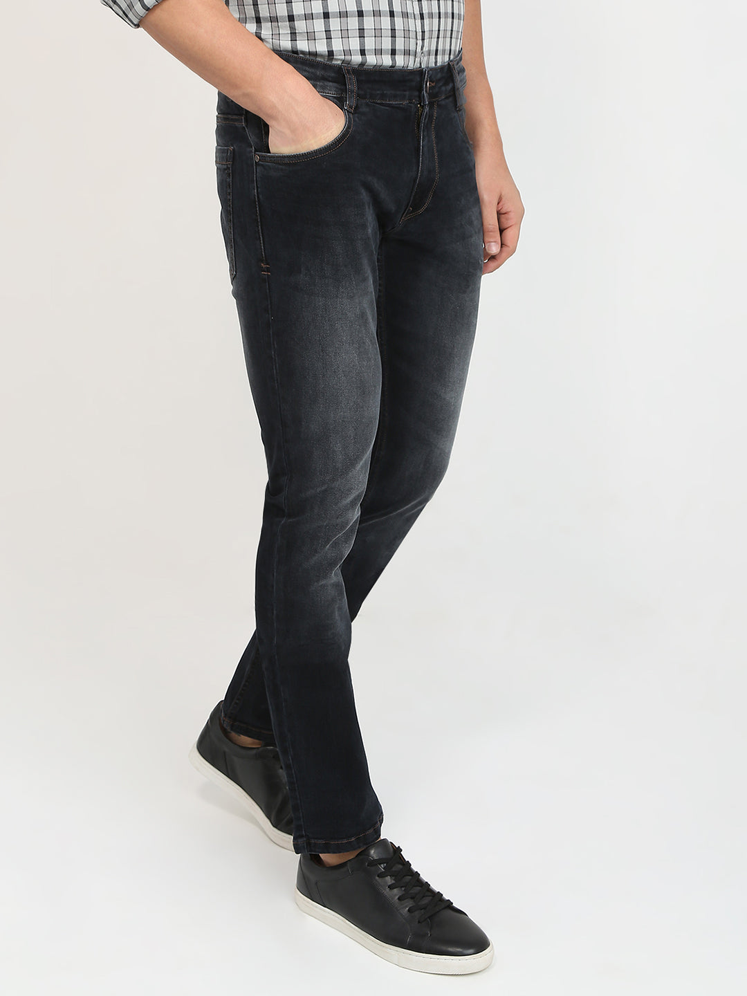 Parx Men Black Twill Low Rise Tapered Fit Cotton Blend Jeans