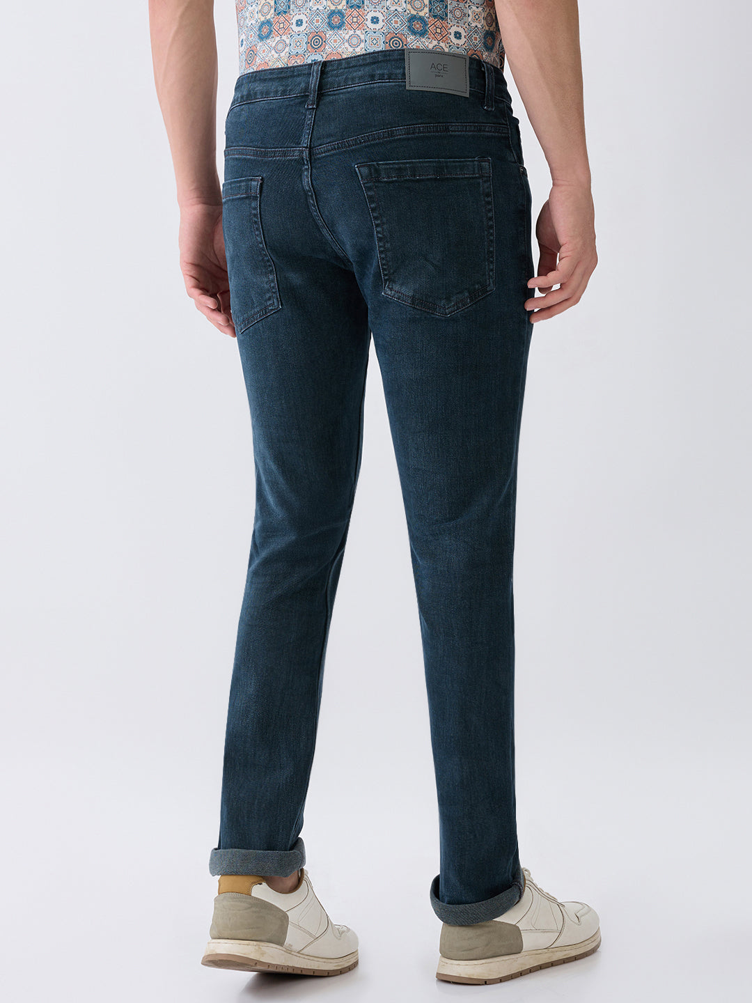 Parx Men Green Twill Low Rise Tapered Fit Cotton Blend Jeans