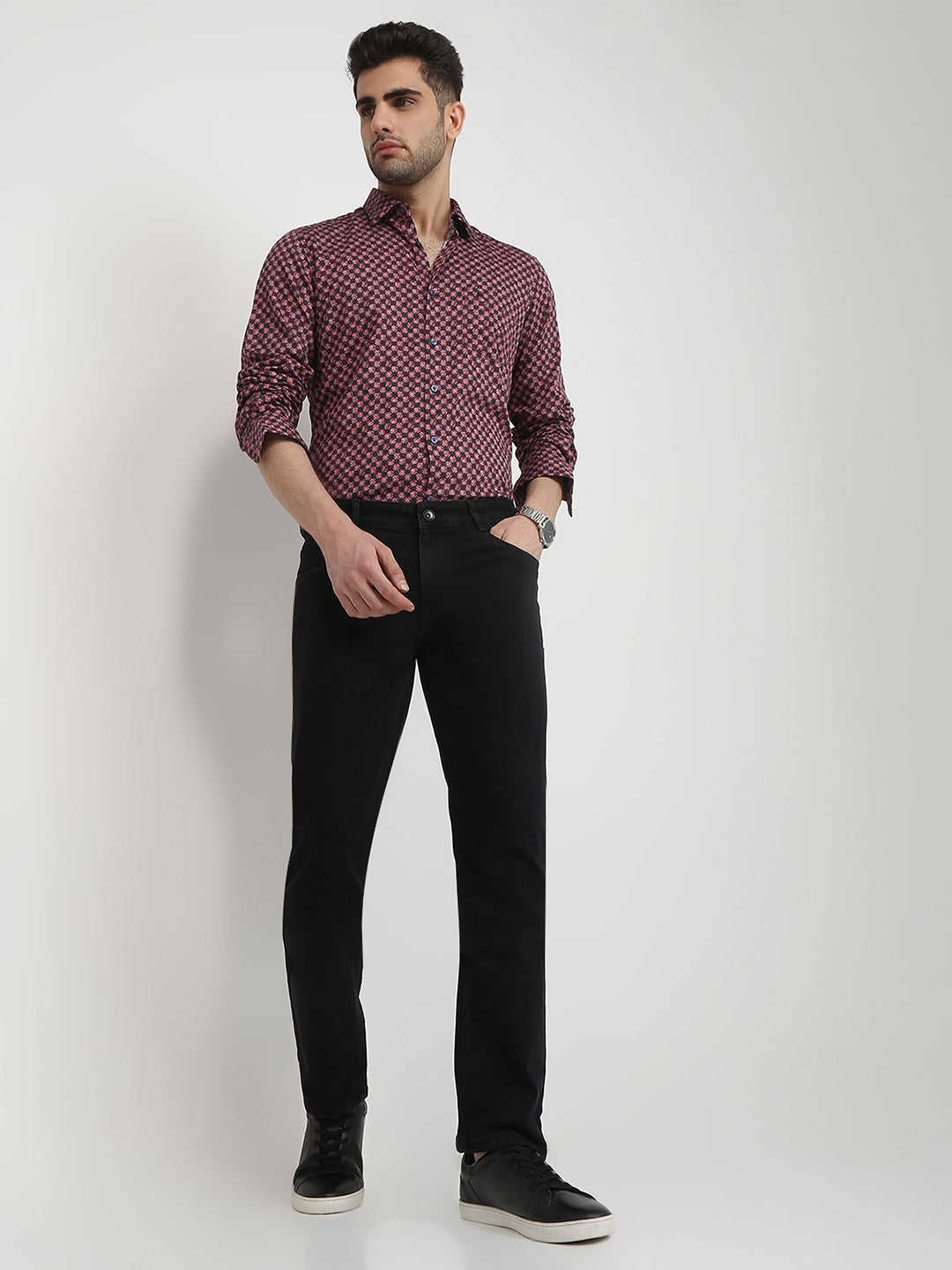 Parx Men Black Twill Low Rise Tapered Fit Cotton Blend Jeans