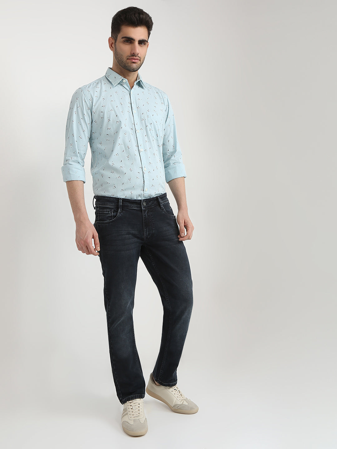 Parx Men Blue Knitted Low Rise Tapered Fit Cotton Blend Jeans