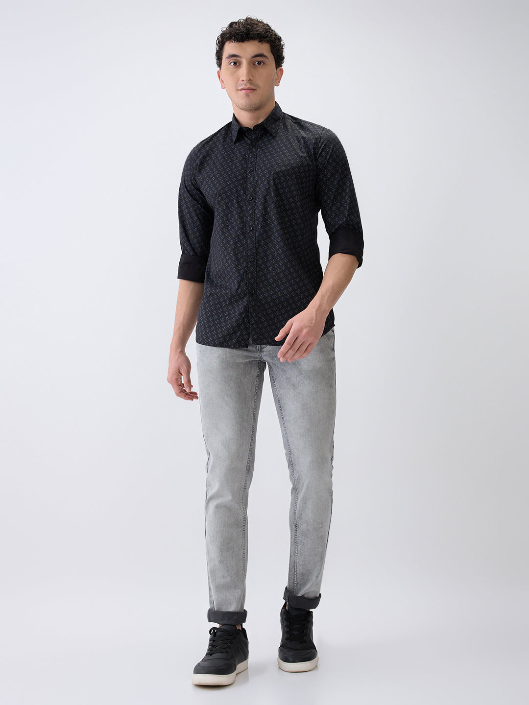 Parx Men Grey Knitted Low Rise Tapered Fit Cotton Blend Jeans