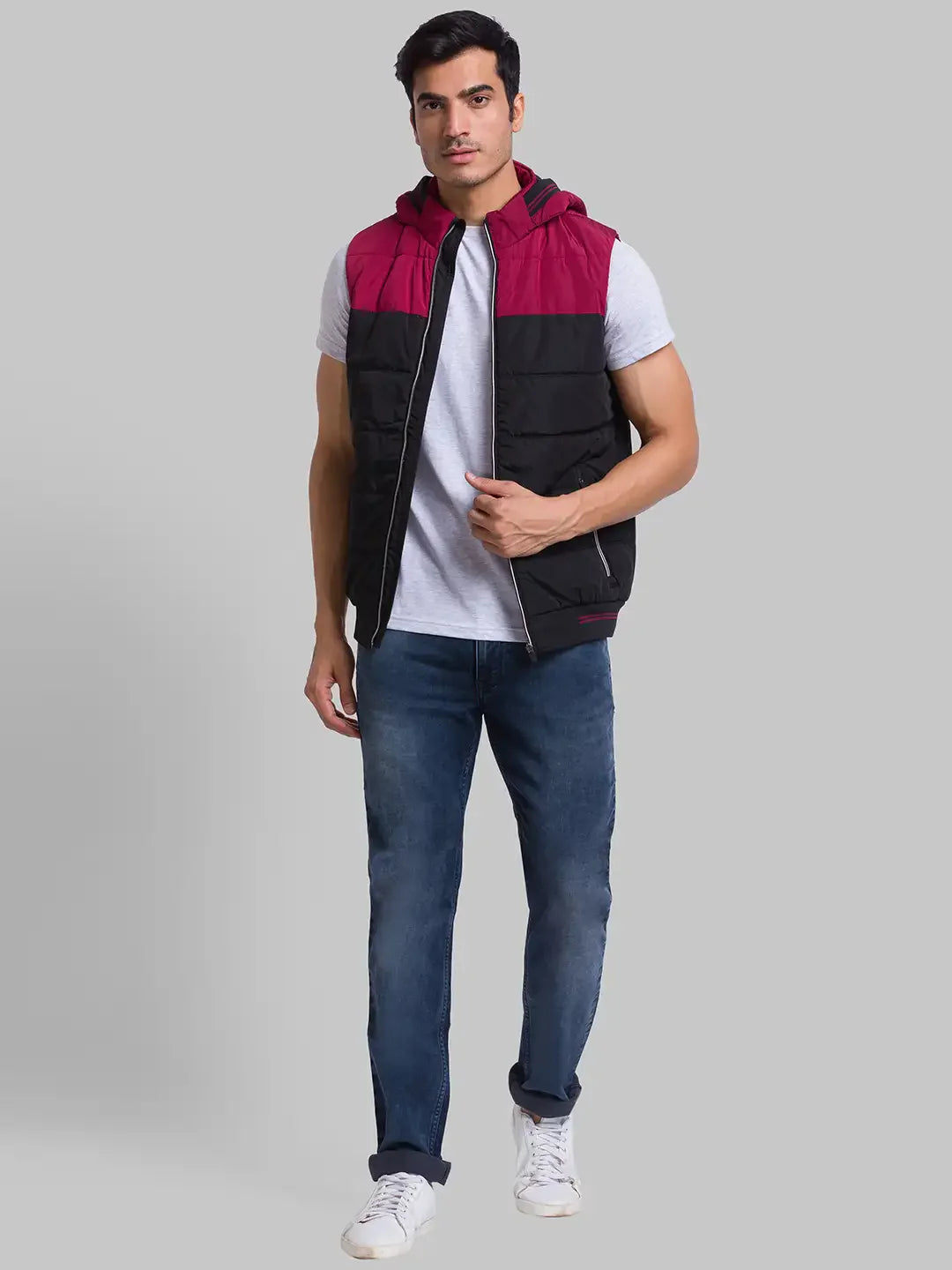 Men Black Cut & Sew Polyester Sleeveless Jackets
