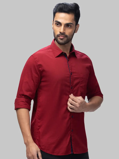 Men Red Slim Fit Solid  Cotton Full Sleeve Cutaway Collar Shirts