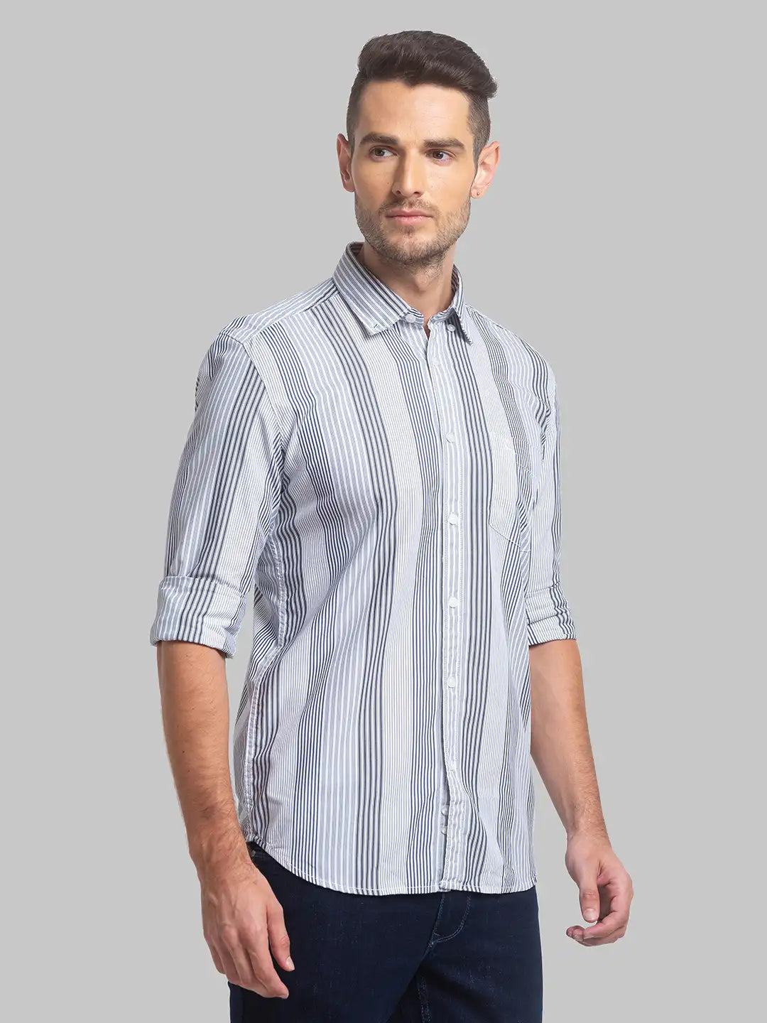 Men Blue Slim Fit Checks Cotton Full Sleeve Shirts