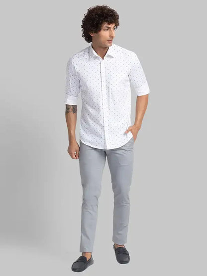 Men White Slim Fit Print Cotton Full Sleeve Cutway Collar Shirts