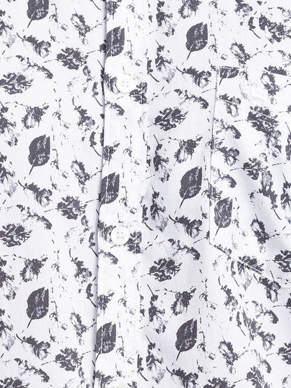 Parx Men White Printed Slim Fit Cotton Casual Shirt
