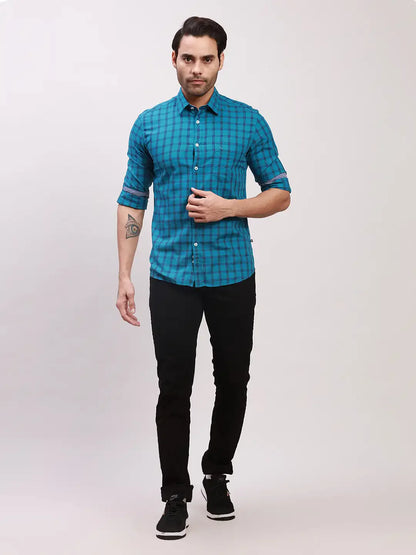 Parx Men Blue Checks Slim Fit Cotton Casual Shirt