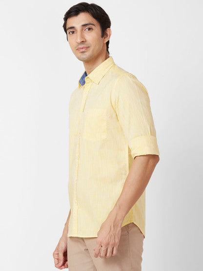 Parx Men Yellow Solid Slim Fit Cotton Casual Shirts