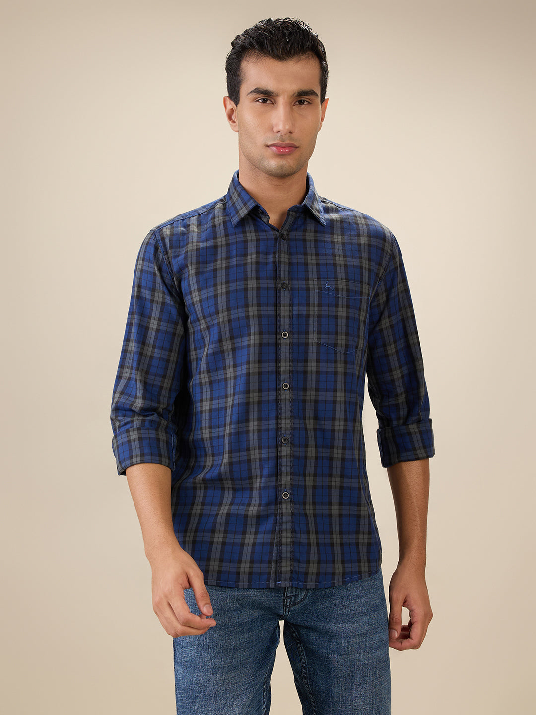 Parx Men Blue Checks Slim Fit Cotton Full Sleeve Cut Away Collar Casual Shirt