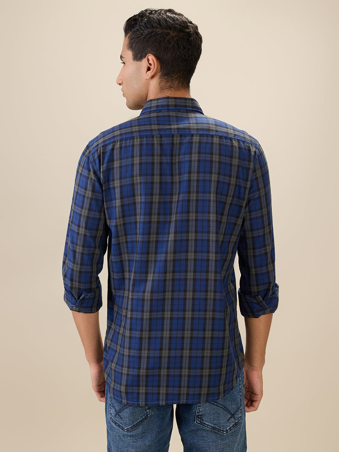 Parx Men Blue Checks Slim Fit Cotton Full Sleeve Cut Away Collar Casual Shirt