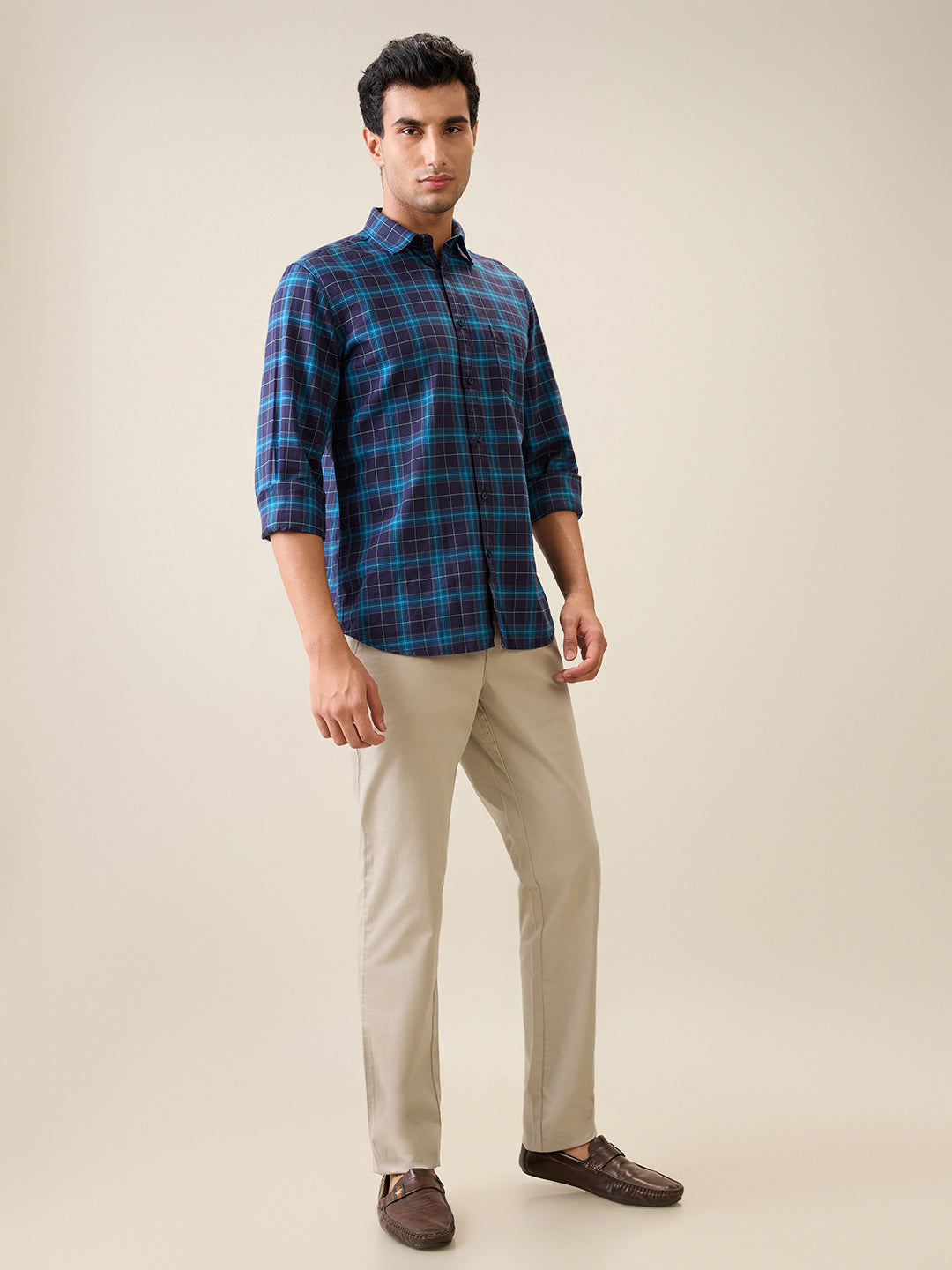 Parx Men Blue Checks Slim Fit Cotton Casual Shirt