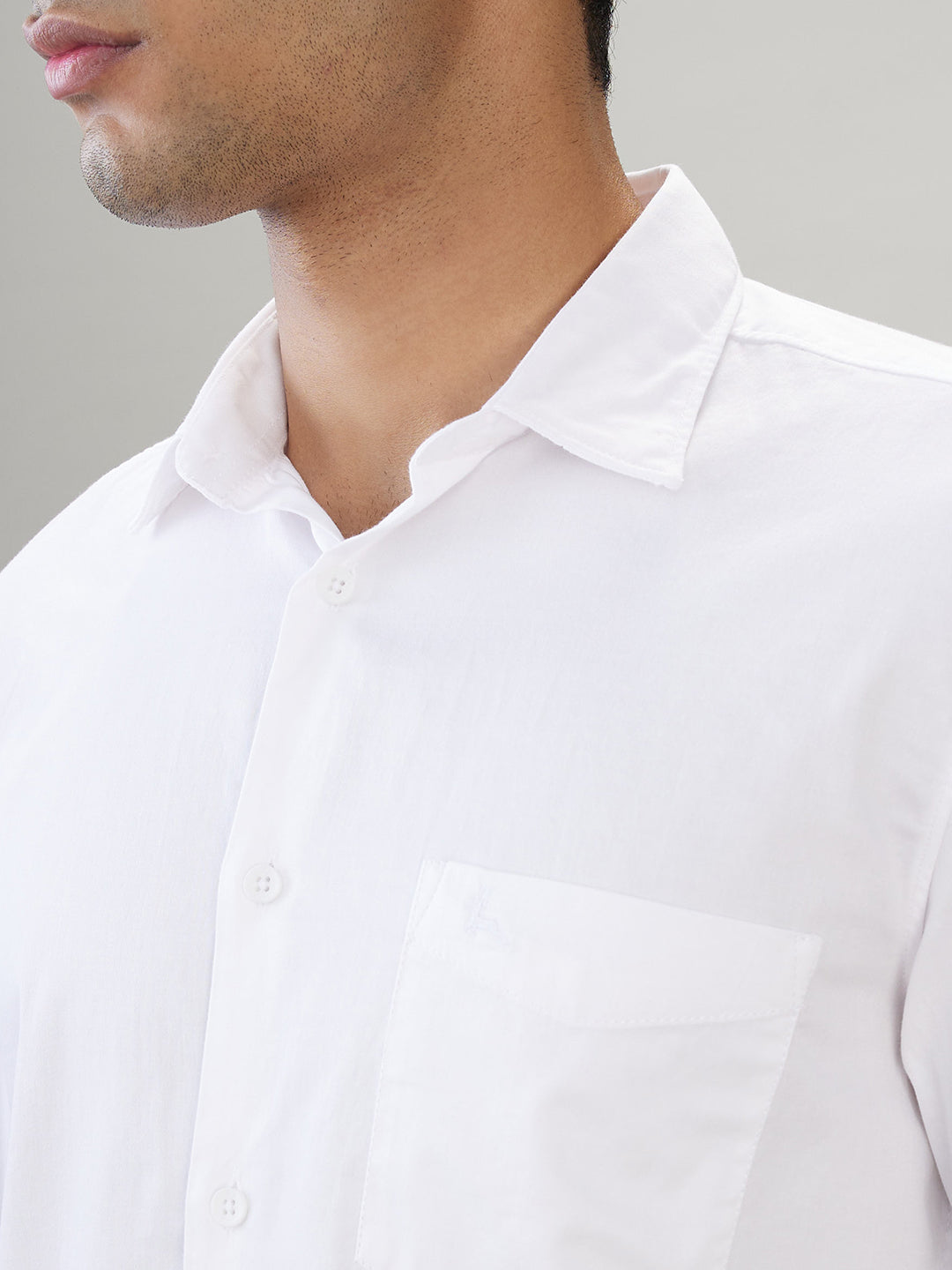 Parx Men White Solid Slim Fit Cotton Blend Full Sleeve Casual Shirt