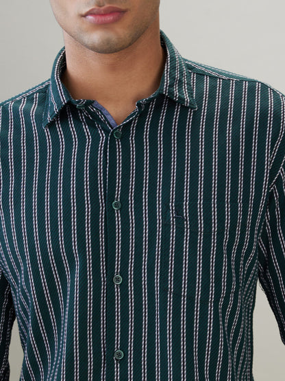 Parx Men Green Stripe Slim Fit Cotton Full Sleeve Cut Away Collar Casual Shirt