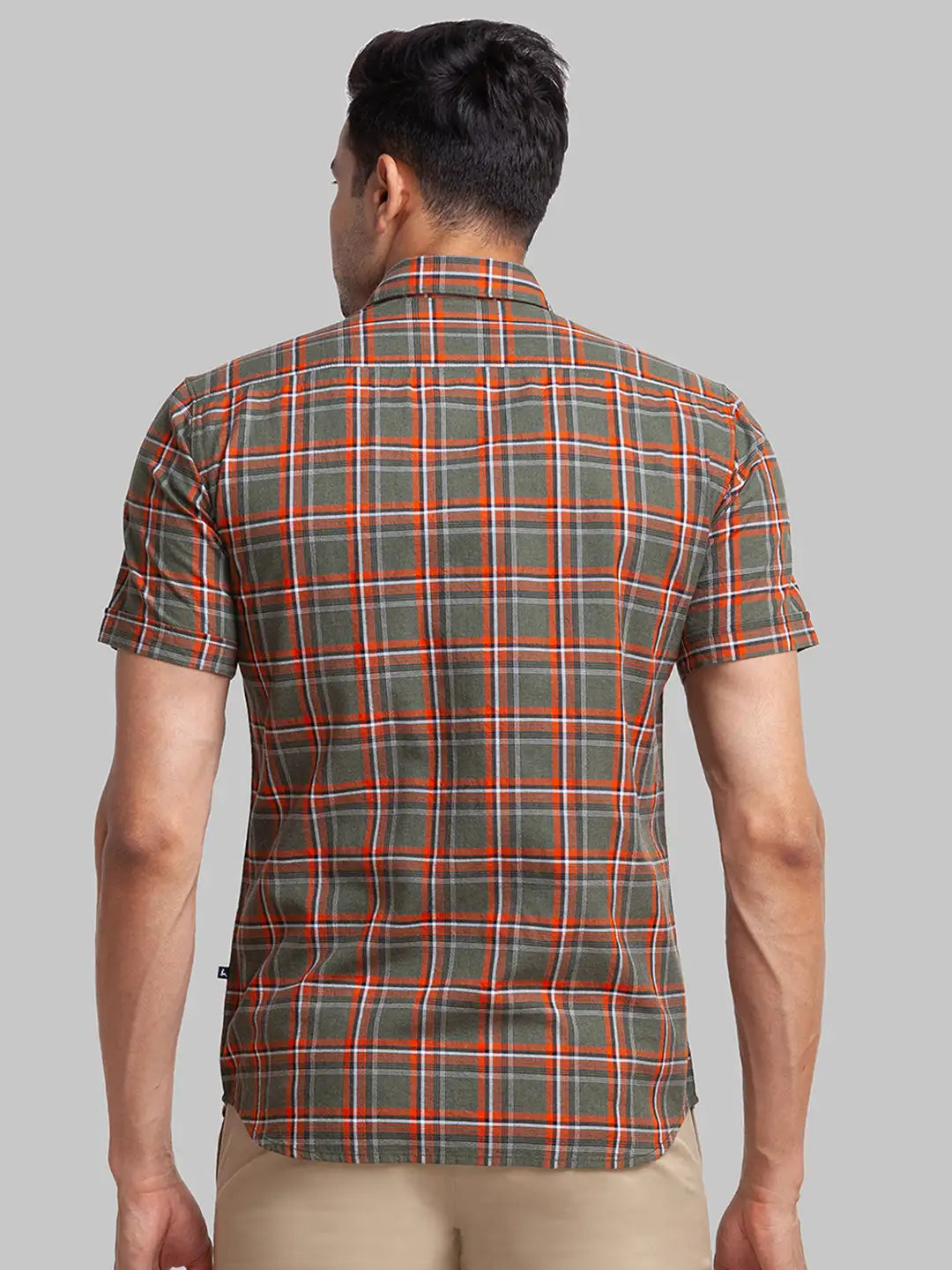 Parx Men Green Checks Slim Fit Cotton Half Sleeve Cutaway Collar Shirt