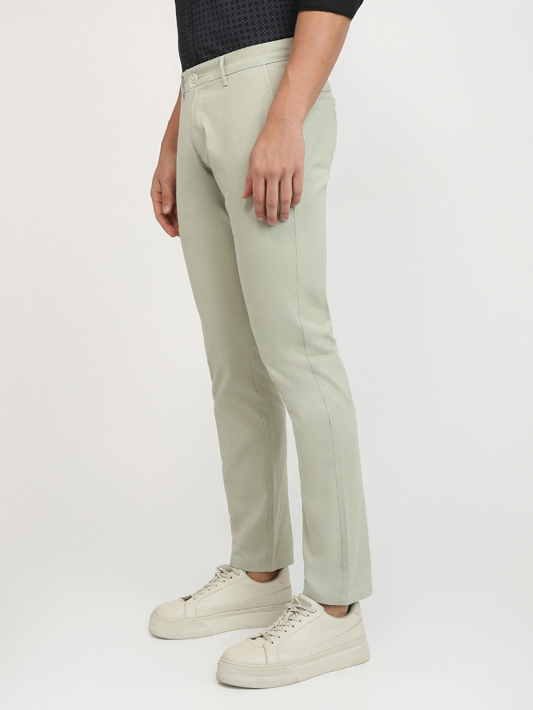 Parx Men Green Solid Low Rise Tapered Fit Cotton Blend Trouser