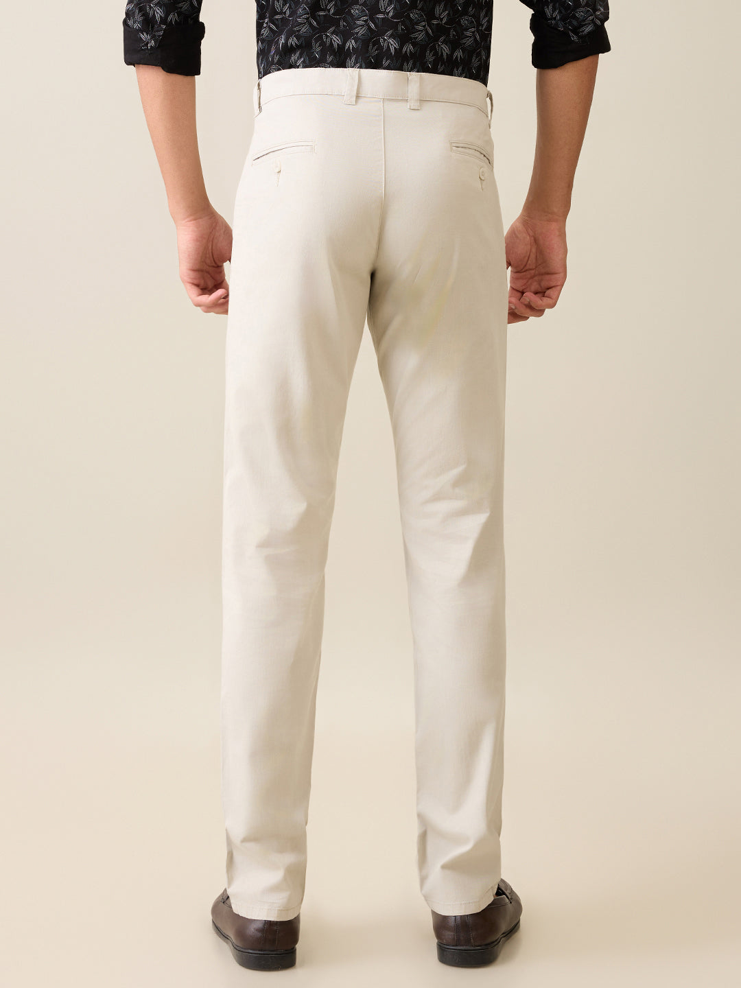 Parx Men Grey Twill Low Rise Tapered Fit Cotton Blend Trouser