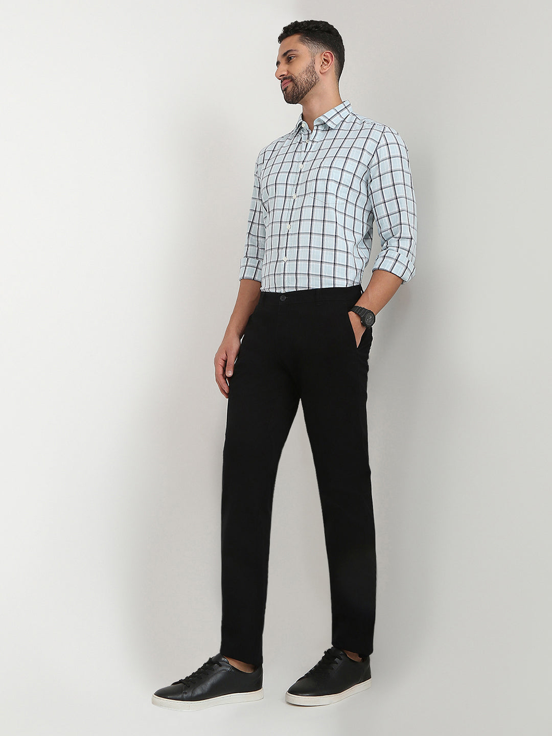 Parx Men Black Twill Low Rise Tapered Fit Cotton Blend Trouser