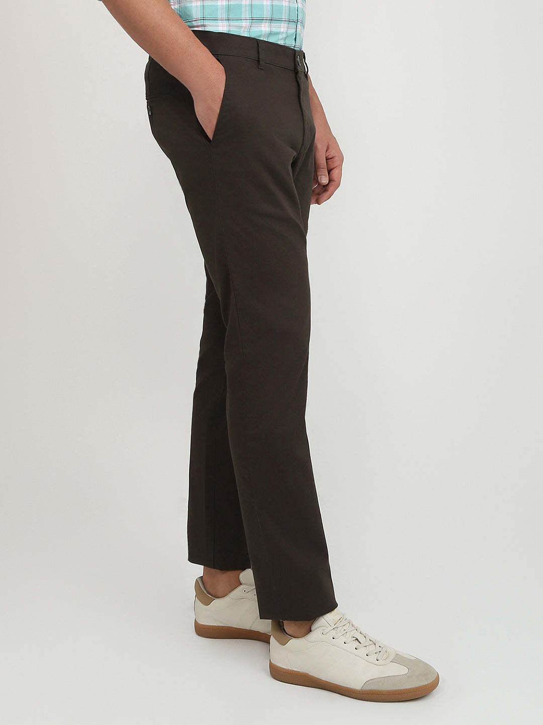 Parx Men Green Solid-Dobby Low Rise Tapered Fit Cotton Blend Trouser