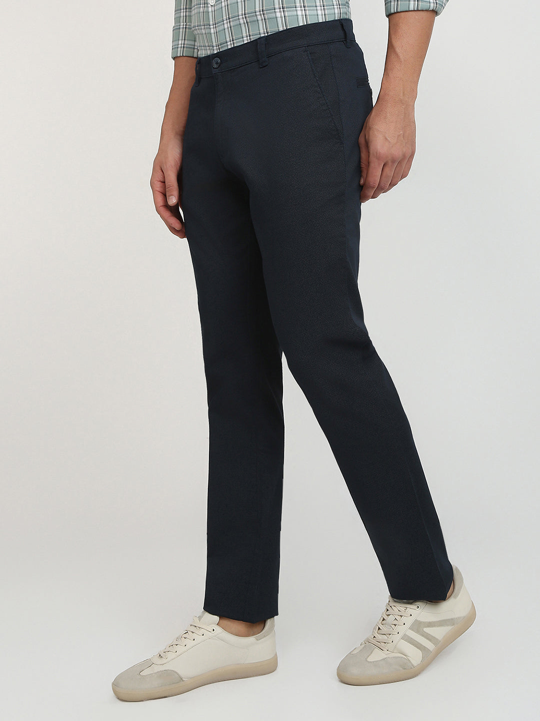 Parx Men Blue Printed Low Rise Tapered Fit Cotton Blend Trouser