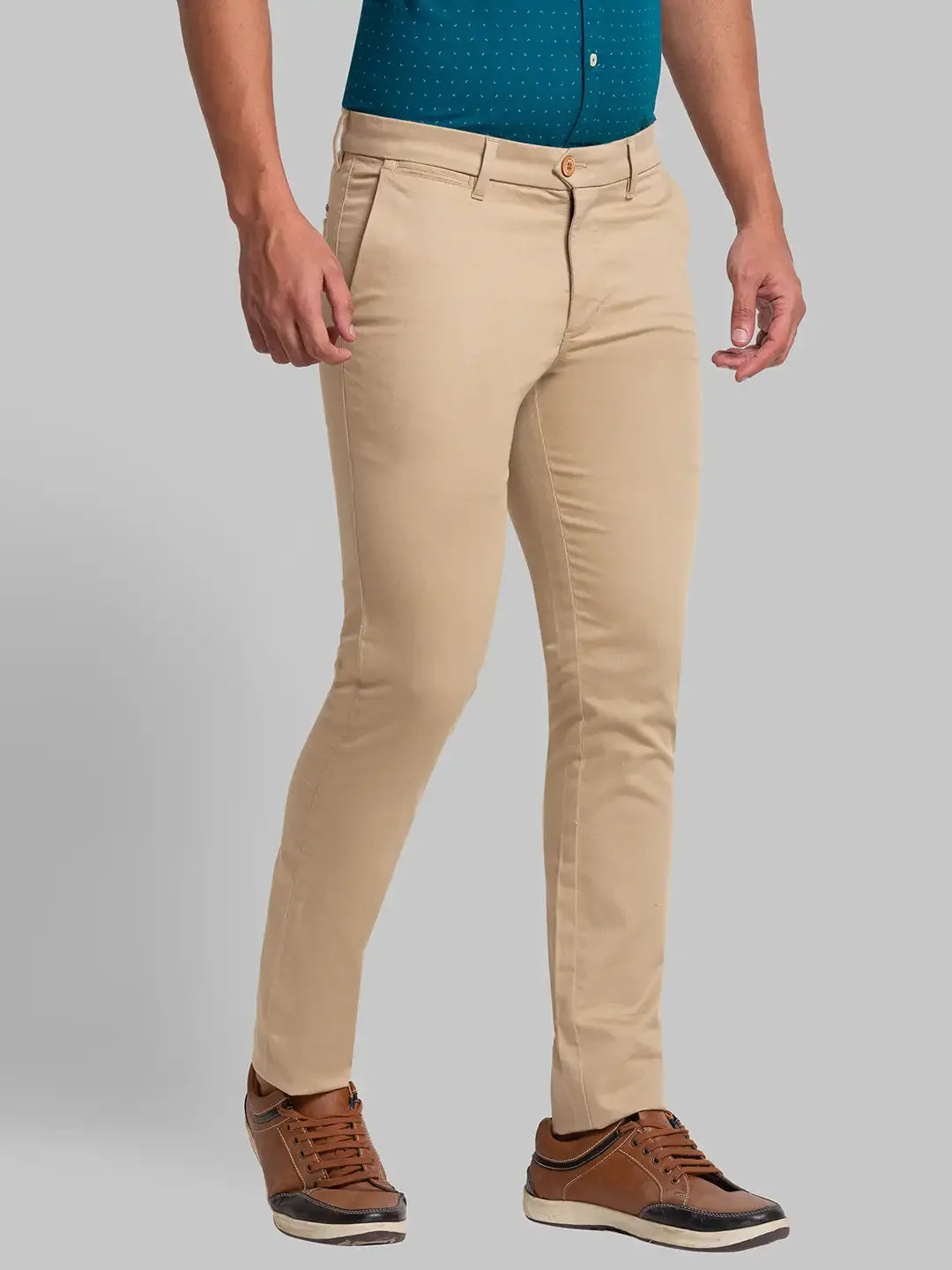 Men Khaki Super Slim Fit Solid Cotton Blend Trouser