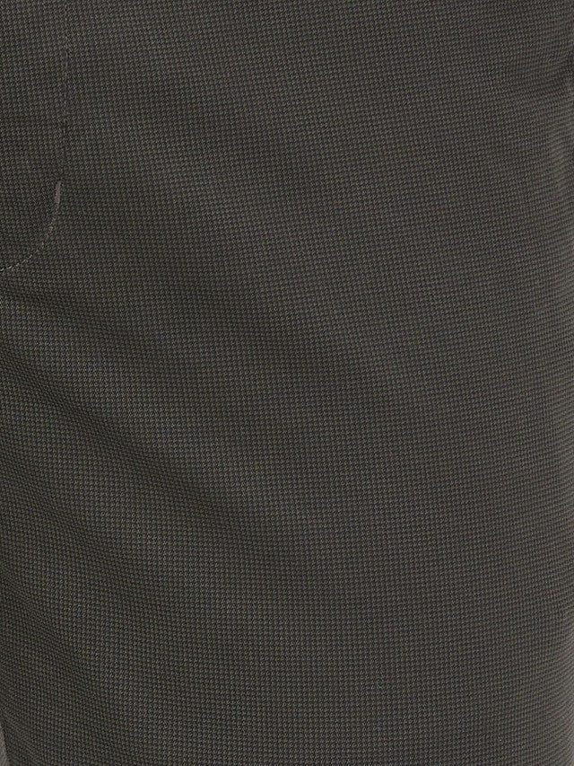 Parx Men Green Solid Super Slim Cotton Blend Trouser