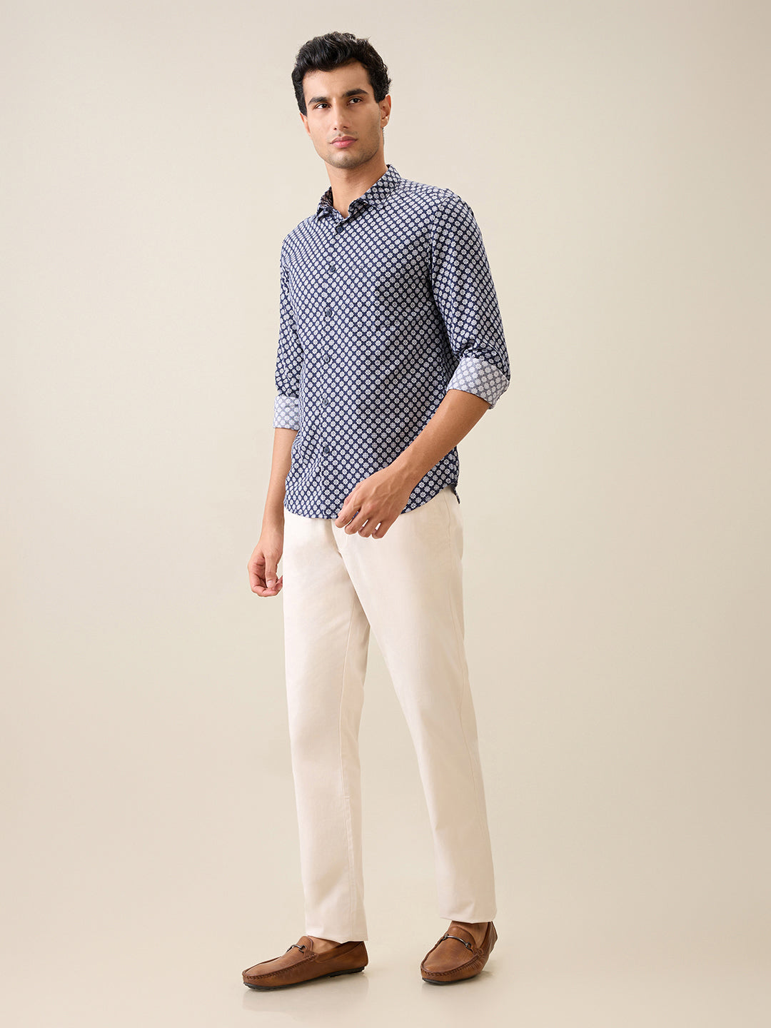 Parx Men Brown Solid Slim Tapered Fit Cotton Blend Trouser