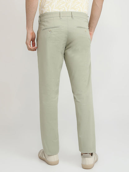Parx Men Green Solid Slim Tapered Fit Cotton Blend Trouser