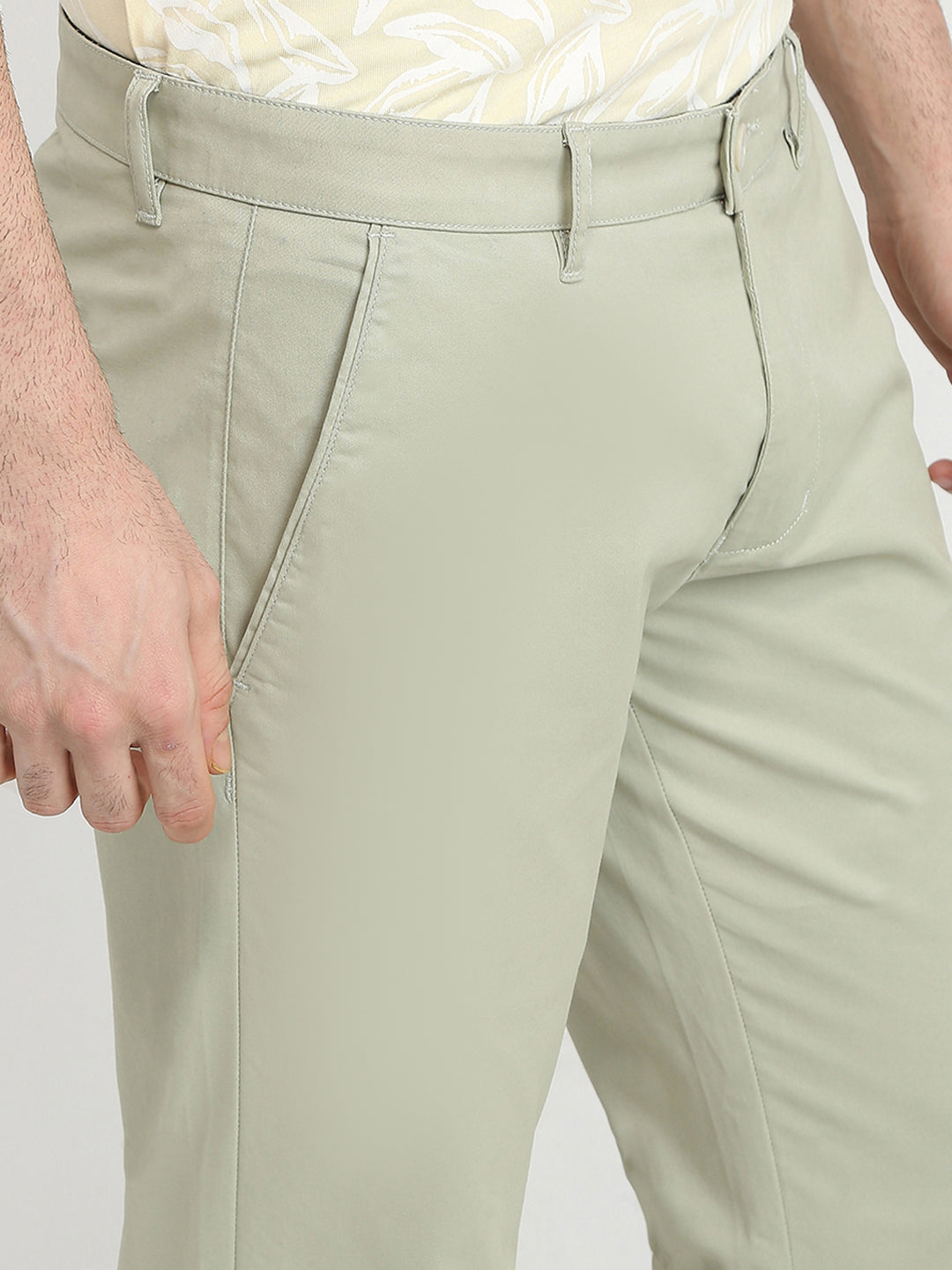 Parx Men Green Solid Slim Tapered Fit Cotton Blend Trouser