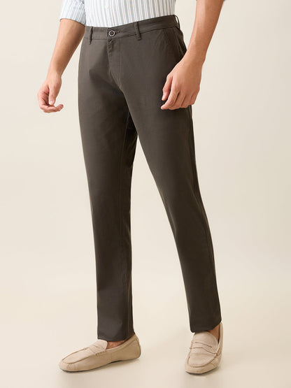 Parx Men Green Solid Slim Tapered Fit Cotton Blend Trouser