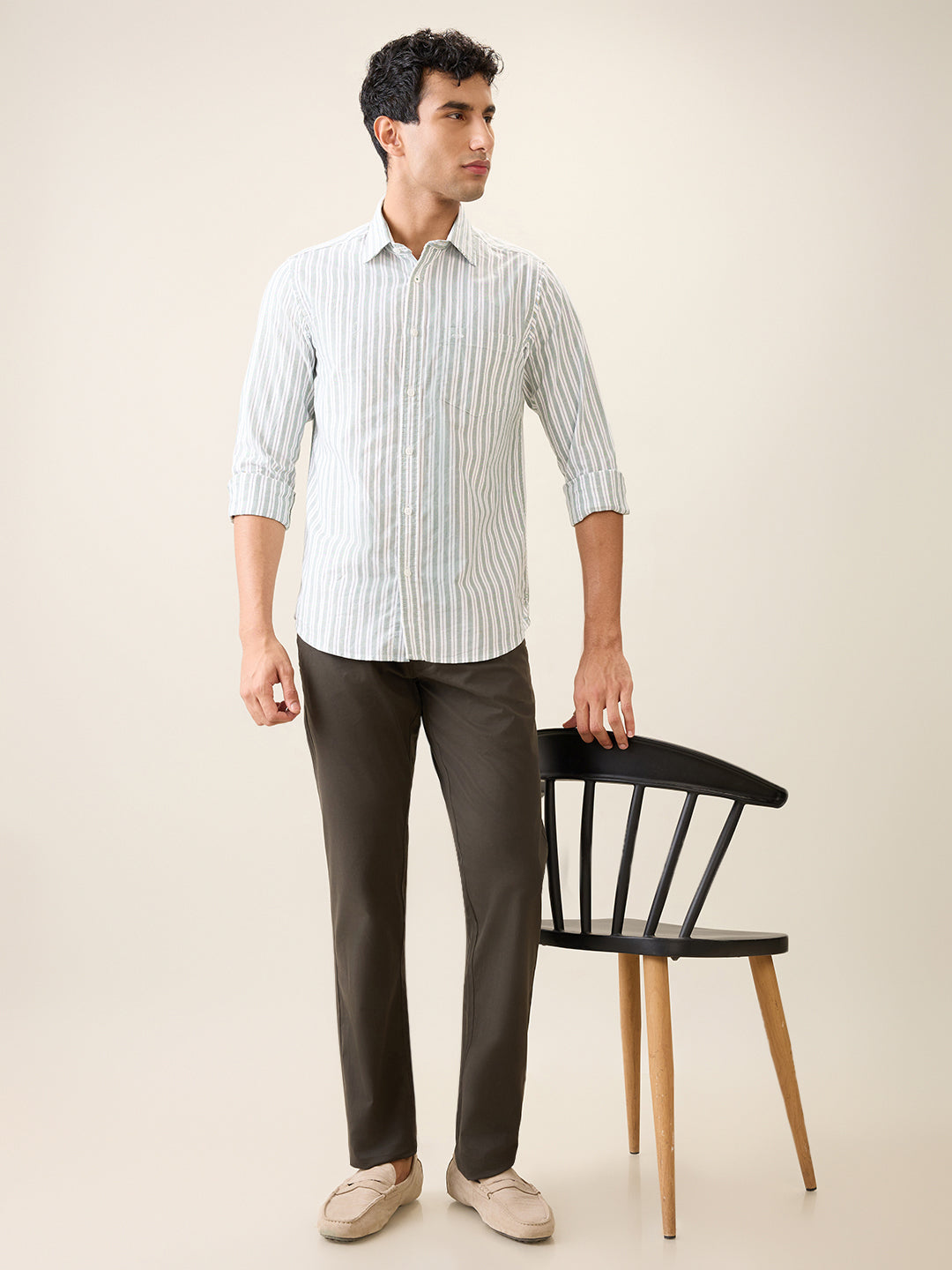 Parx Men Green Solid Slim Tapered Fit Cotton Blend Trouser