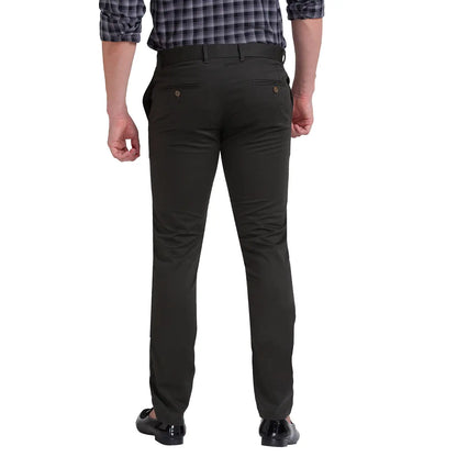 Men Green Lrt Fit Solid Cotton Blend Trouser