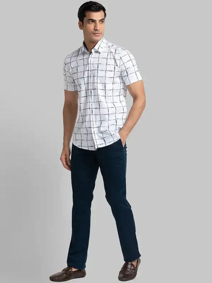 Men Blue Lrt Fit Solid Cotton Blend Trouser