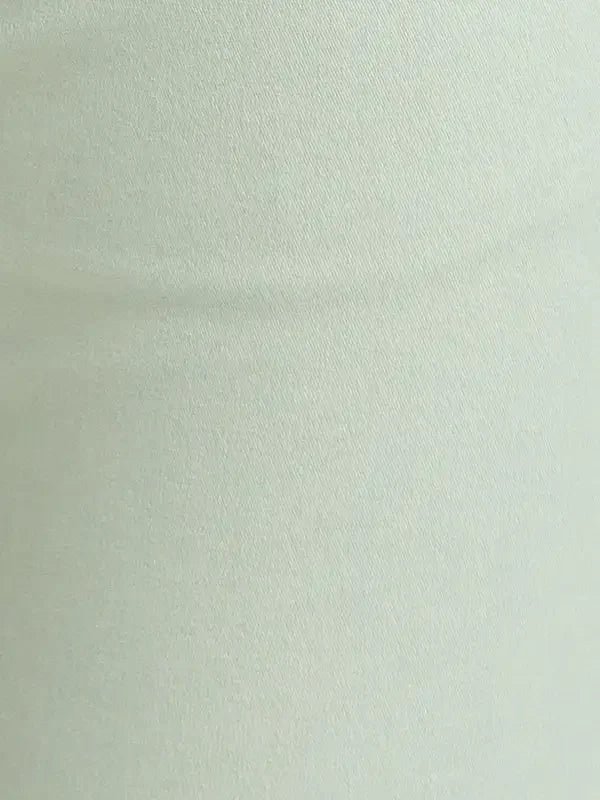 Men Green Lrt Fit Solid Cotton Blend Trouser