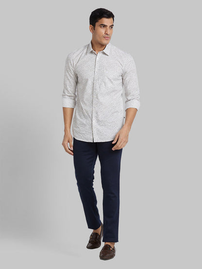 Parx Blue Solid Low Rise Tapered Fit Cotton Blend Trouser