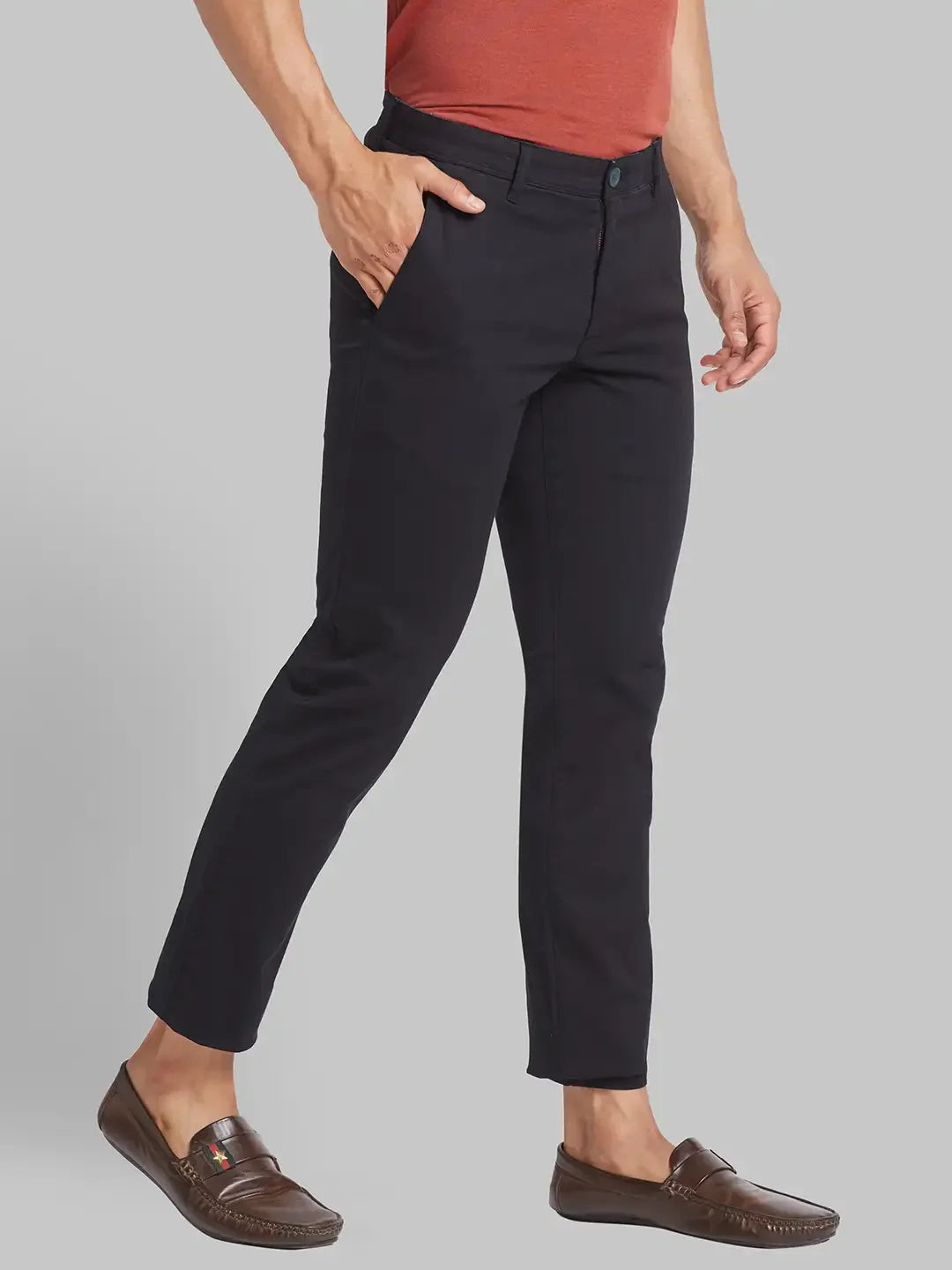 Men Black Lrt Fit Solid Cotton Blend Trouser