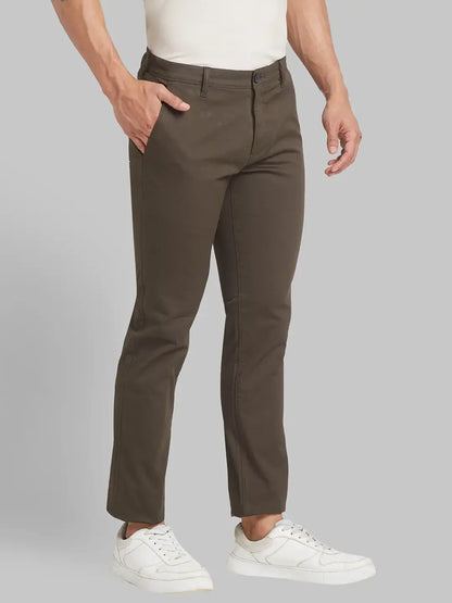 Parx Men Green Low Rise Tapered Fit Solid Cotton Blend Trouser