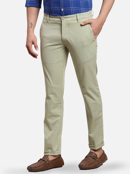 Parx Men Green Solid Tapered Fit Trouser