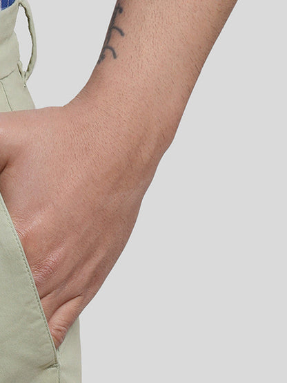 Parx Men Green Solid Tapered Fit Trouser