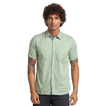 Men Green Slim Fit Print Cotton Half Sleeve Shirts